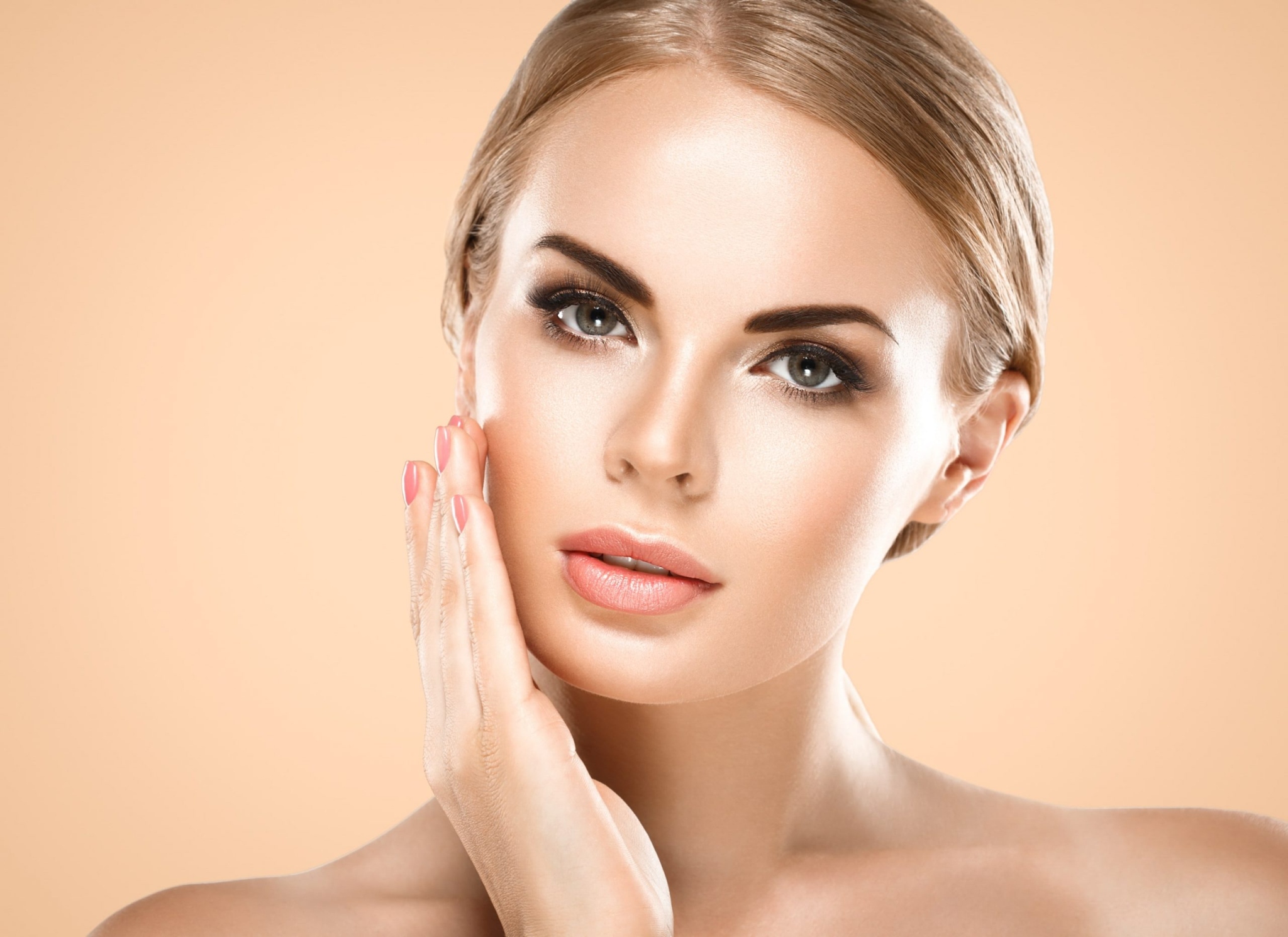 7 Secret Tips For Having A Clear And Glowing Skin La Fameux Derma